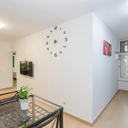 Lightbooking Olas Apartment